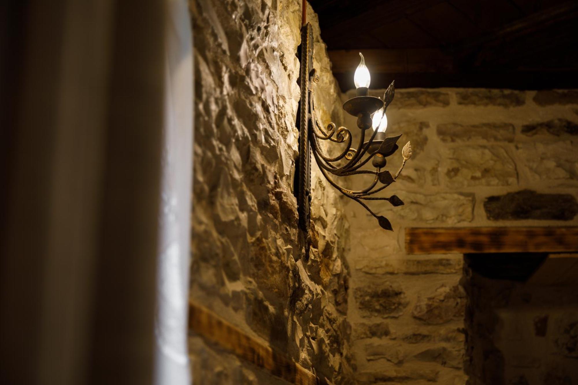 Furra Hotel Gjirokastër Buitenkant foto